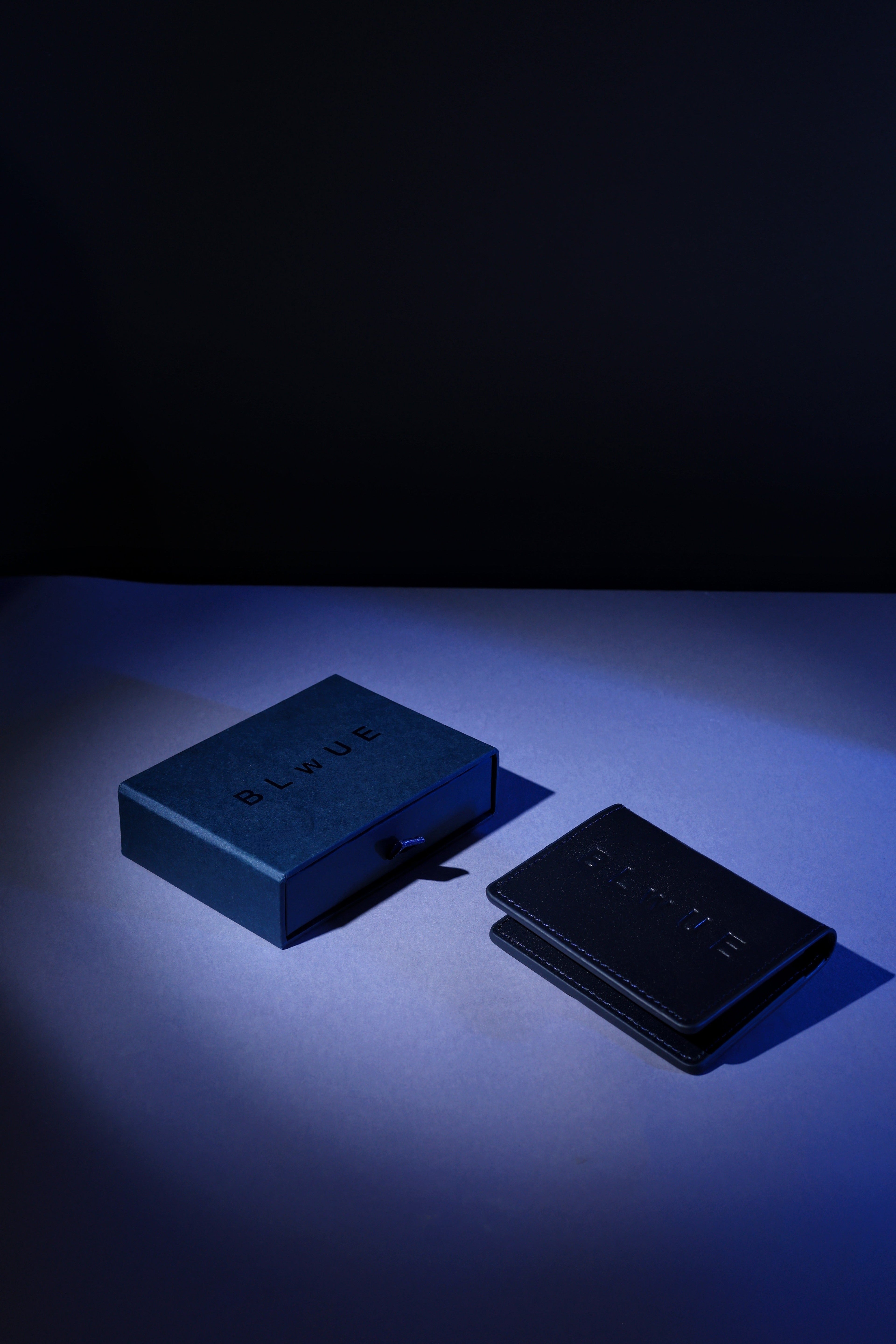 The Royal Blue Card Holder Wallet: A Blend of Elegance, Purpose, and Meaning